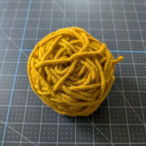 100% New Zealand Wool Macrame & Weaving Yarn - Goldenwheat - 4oz Cake