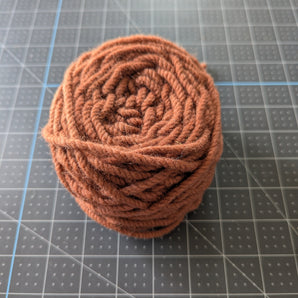 100% New Zealand Wool Macrame & Weaving Yarn - Dusty Rose - 4oz Cake