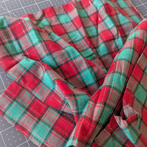 5pc Green & Red Woven Pre-Cut Fabric Pieces