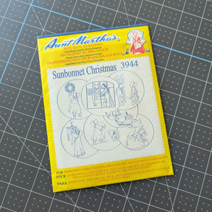Aunt Martha's Hot Iron Transfers #3944 - Sunbonnet Christmas