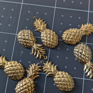 Large Brass Pineapple Charms - Set of 10