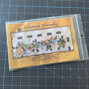 A Country Journal - Block of the Month Quilt Block #7 "Blackberry Border" - Maggie Walker (1998)